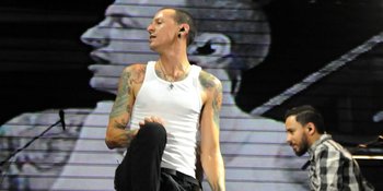 Linkin Park Nostalgia Dengan HYBRID THEORY di Download Fest