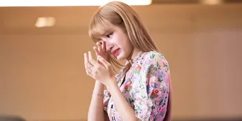Lisa BLACKPINK Menangis Terharu Lihat Pesan Menyentuh Dari Para Penggemar