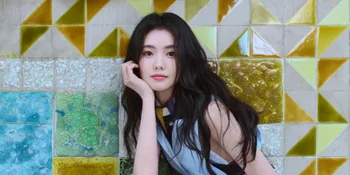 Liu Haocun Bersinar di Show Miu Miu Paris Fashion Week 2026, Gaun Biru Cerahnya Jadi Pusat Perhatian