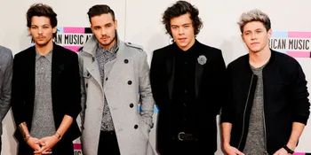 Live Pertama 'Drag Me Down' Dari One Direction, Penonton Histeris