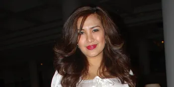 Liza Natalia Rambah Bisnis Kecantikan