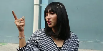 Lucinta Luna Operasi Kelopak Mata, Gara-Gara Ketimpuk Durian