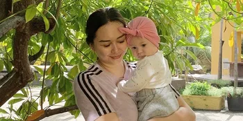 Lucunya Arabella, Anak Aura Kasih yang Ikutan Sahur dan Baca Al Quran