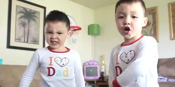 Lucunya Balita Kembar Joget Ala Bruno Mars