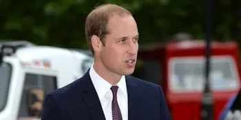 Lulus Kuliah, Pangeran William Sempat Jadi Tukang Sosis