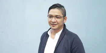 Lulus Sidang Skripsi, Pasha Ungu Raih Gelar Sarjana Administrasi Publik