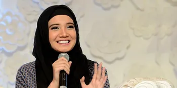 Luncurkan Koleksi di London, Zaskia Sungkar Usung Budaya Betawi