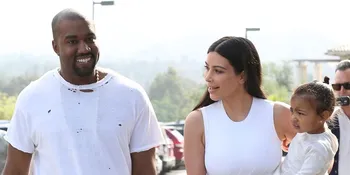 Lupakan Sensasi, Inilah Bukti Kim K - Kanye West Pasangan Cute
