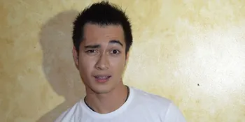 Maag Kumat, Eza Gionino Tak Layani Pertanyaan Media