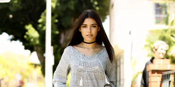 Madison Beer Umumkan Pertunangan dengan Justin Herbert, Dilamar secara Romantis