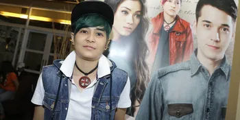 Main Film, Mitha The Virgin Bilang Nggak Gampang
