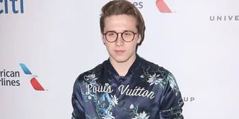 Makan Malam - Rayakan Ultah, Artis Ini Pacar Brooklyn Beckham?