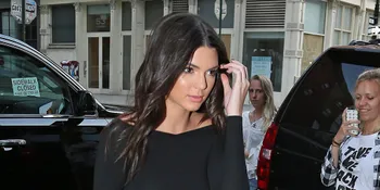 Makin Bersinar, Kendall Jenner Dikontrak Jadi Duta Lingerie?