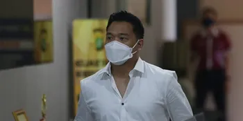 Makin Dikenal Sejak Kasus Video Syur, Michael Yukinobu De Fretes Tertarik Jadi Artis?