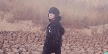 Makna Lagu Billie Eilish - Wildflower, Kisahkan Dilema Persahabatan dan Cinta