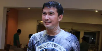 Mandala Shoji Berlumuran Telur dan Tepung Dari Fans