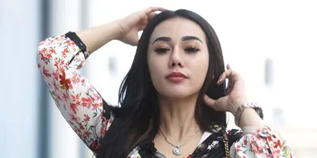 Mandi di Bathub, Bagian Tubuh Bebby Fey Terpampang Nyata di Dalam Air Jernih