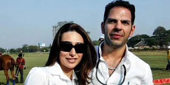 Mantan Belum Sanggup Bayar Tunjangan, Karisma Kapoor Tunda Cerai