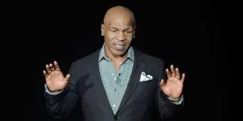 Burung Mike Tyson Dimakan Mantan Kekasihnya