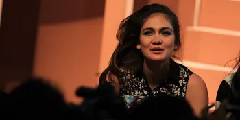 Mantan Pacar Luna Maya, Tukang Siomay!