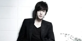 Mantan Baru Saja Melahirkan, Kim Hyun Joong Tak Ambil Cuti Wamil