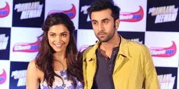 Mantan Tapi Mesra, Deepika Padukone Gandeng Tangan Ranbir Kapoor