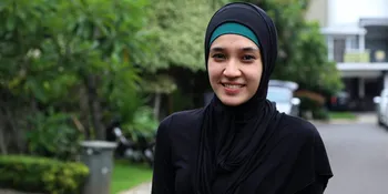 Mantap Berhijab, Dhini Aminarti Pilih Hari Ultah Almarhum Ayahnya