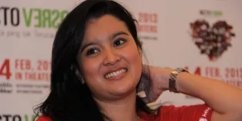 Marcella Zalianty Puas Dengan 'RECTOVERSO'