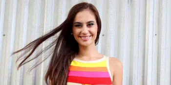 Marissa Nasution Tampil Fresh Meski Pakai Dress 'Jadul'