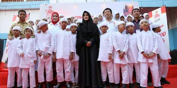 Masak Untuk Anak Yatim, Wujud Kasih Umi Pipik &#38; Annisa Trihapsari