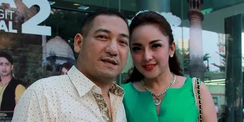 Masalah Farhat Belum Usai, Ini Alasan Regina Buru-Buru Nikah Lagi