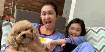 Masih Kecil Tapi Sudah Fotogenik, Putri Nafa Urbach Cantik Banget di Pemotretan Terbaru