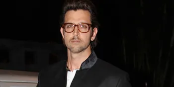 Masih Sakit Kepala, Hrithik Roshan Berobat ke Amerika Serikat?