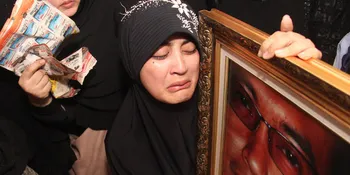 Masih Sedih, Anak Uje Belum Bisa Kembali Ke Sekolah