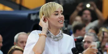 Masuk Rumah Sakit, Apa Saja Yang Dirasakan Miley Cyrus?