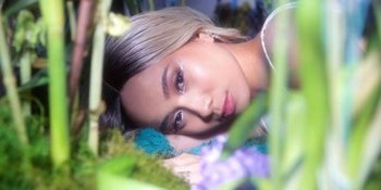 Mau Merchandise Exclusive dari NIKI? Miliki Dulu OPPO Reno4 Pro!