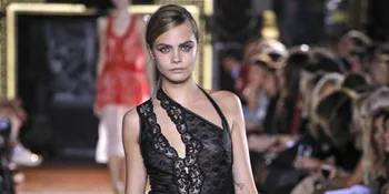 Mau Tahu Wajah Cara Delevingne Saat Bangun Tidur?
