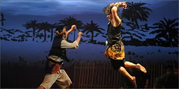 Maudy Koesnaedi Lestarikan Silat Betawi Lewat Teater Abnon