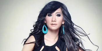 Goyang Ulet Keket Mecha Alba Laris di Pilkada Cilacap
