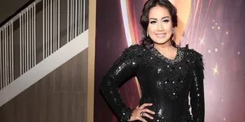 Melinda Senang Reuni Dengan Teman-Teman Lamanya