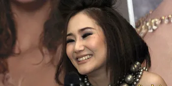 Melissa Karim Belajar Tentang Anak Lewat Internet