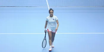 Membuka Turnamen Tenis Sport Party, Yura Yunita Menangkan Tunggal Putri Saat Melawan Luna Maya