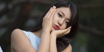 Mempesona, Saat Seolhyun AOA Lakukan Lemparan Pertama Baseball
