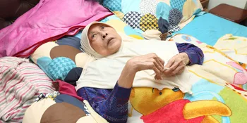 Meninggal di Rumah, Jenazah Aminah Cendrakasih Akan Dimakamkan Besok