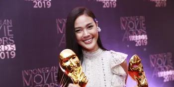 Jadi Pendatang Baru, Della Dartyan Raih 2 Penghargaan Sekaligus