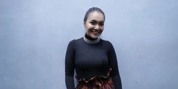 Menyentuh, Denada Nyanyikan Lagu Spesial Semua Anak Penderita Kanker