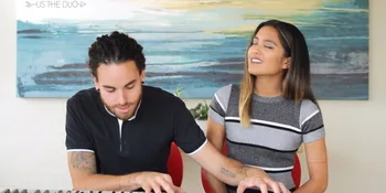 Merdu! Duo Penyanyi Nyanyikan Puluhan Lagu Hits Dalam 3 Menit