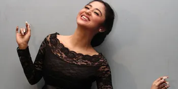 Meringkuk di Penjara, Depe Kangen Nyanyi