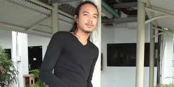 Meski Habis Kecelakaan, Zian Zigaz Hadiri Ulang Tahun Angel V