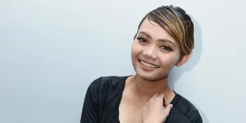 Meski Lepas Hijab, Rina Nose Tegaskan Dirinya Muslim dan Tidak Murtad